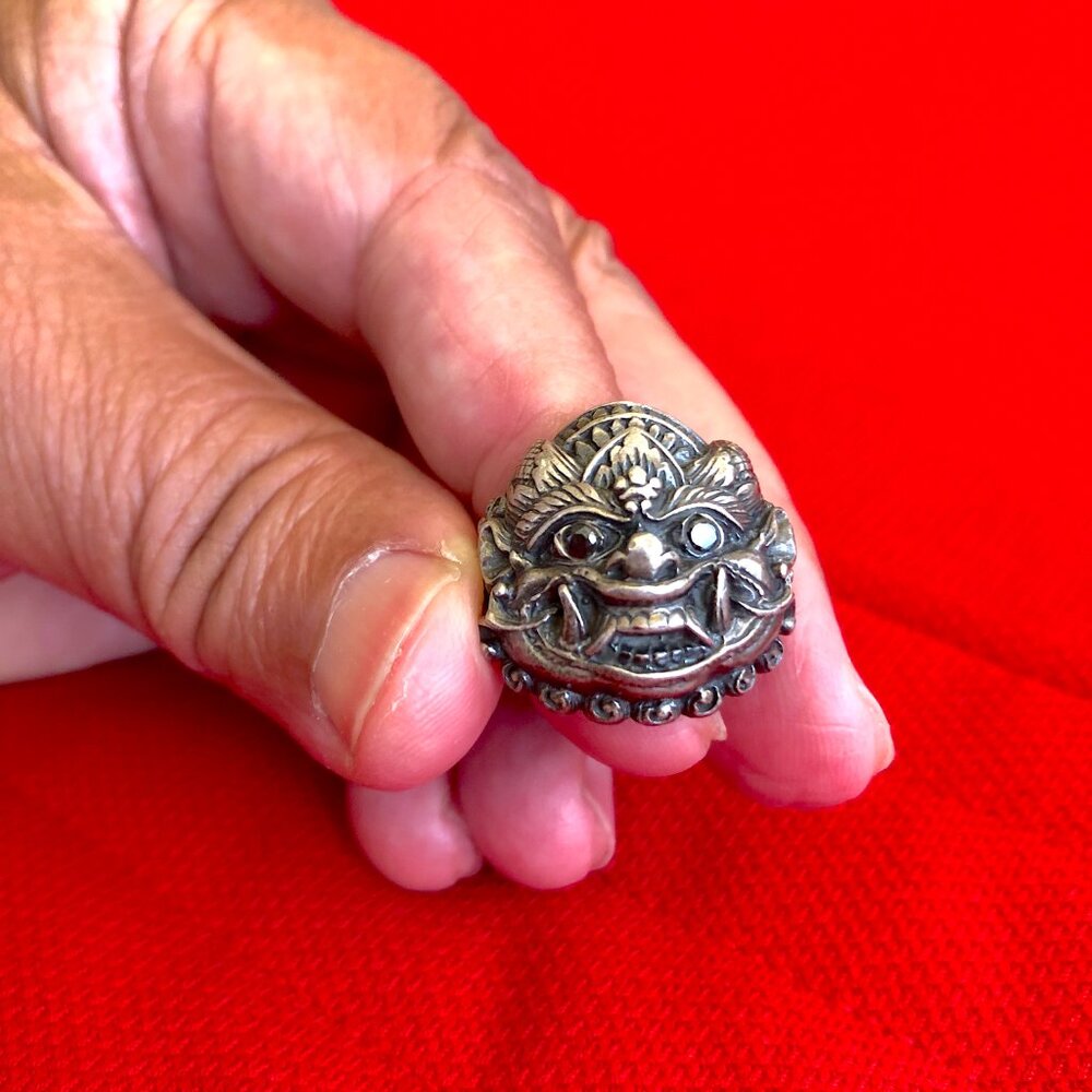 Striking Handcrafted Sterling Silver & Onyx Ring from Indonesia